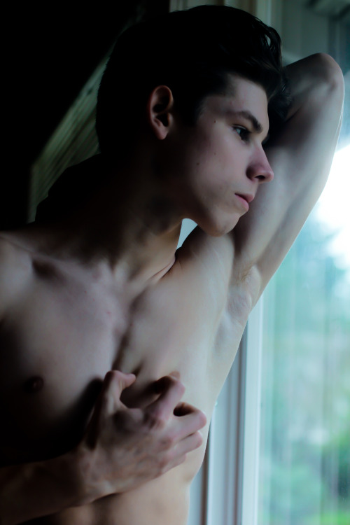 brycewikman: She got me up all night, drownin’ out with these love songs..