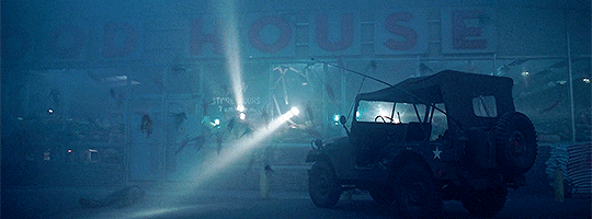 classichorrorblog:    The MistDirected by Frank Darabont (2007)   