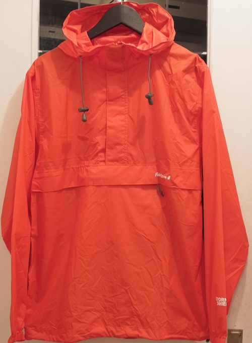 kwaylover:  I think I’ll make my next purchase a gorgeous Orange Peter Storm Cagoule, quite excited at the thought of wearing one, stand out in the crowd colour even if you look like a Dork or Trainspotter i still love them!