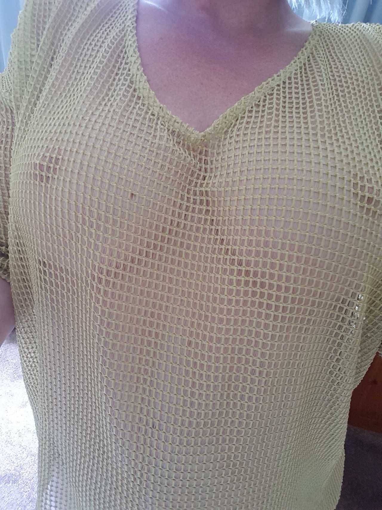 littlegem15:  A plug in my pussy and mesh top. Perfect weekend attire 