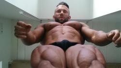 muscle-addicted:René Landschulz  Beautiful
