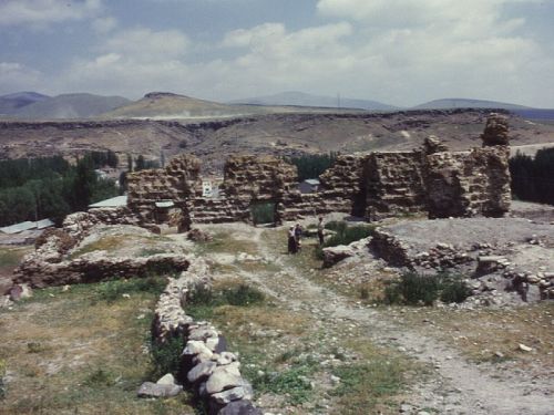 aegean-okra:The Tekor Basilica: The Church of Saint SargisChurch of Saint Sarkis in Tekor was a 5th-