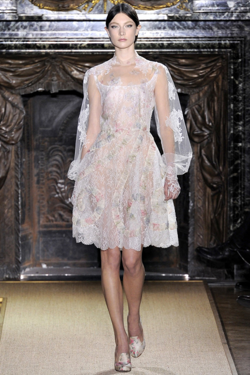 whore-for-couture: fashionbymademoiselle: Valentino Spring 2012 Haute Couture Fashion by Mademoise