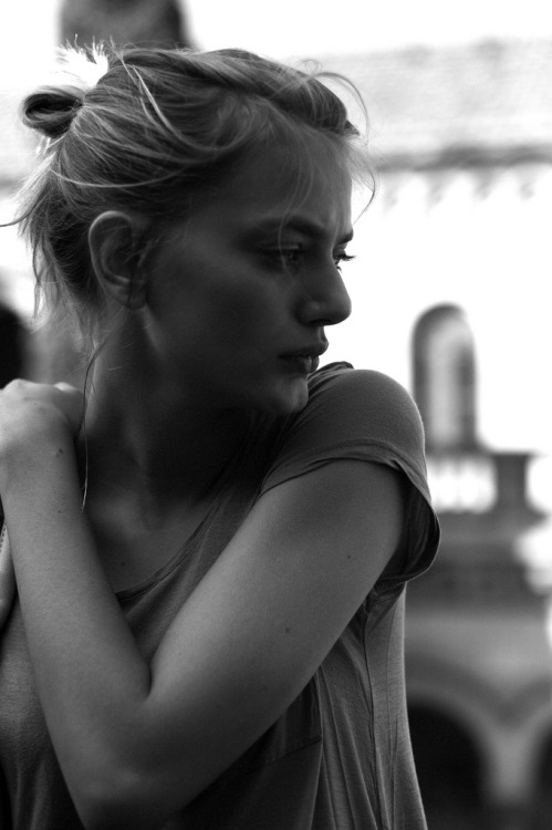 Bregje, black and white, and a Saturday morning kind of style love.