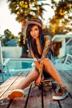 hot4inkedbabes:  hot4inkedbabes