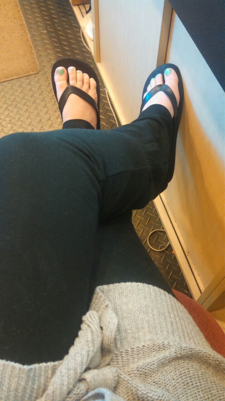 littleticklishlass:  Yoga pants and flip flops are the best. Super comfy at work