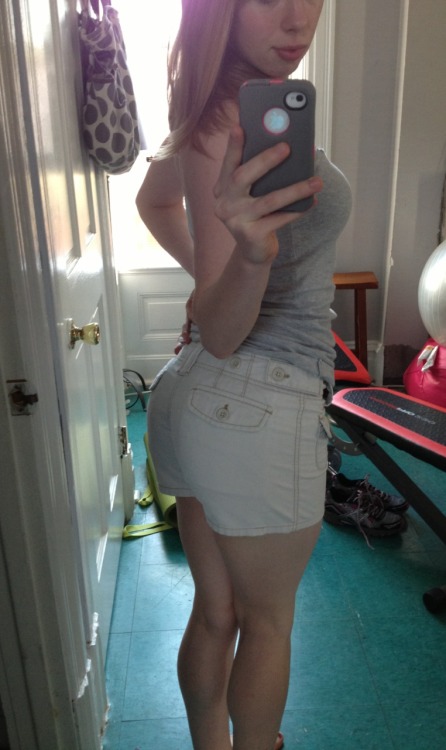 i-choose-fit:  On a completely unrelated note here’s more of my lame butt ;) 