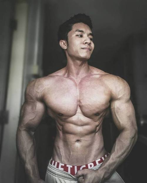 melaninmuscle:  ALEX ANG adult photos