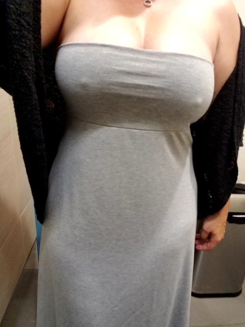 voodoopussy1000:  Gas station flashing!!!  DO NOT REMOVE CAPTIONS WHEN REPOSTING