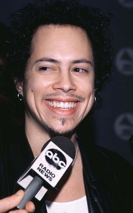 slowandangry: Kirk Hammett 1997