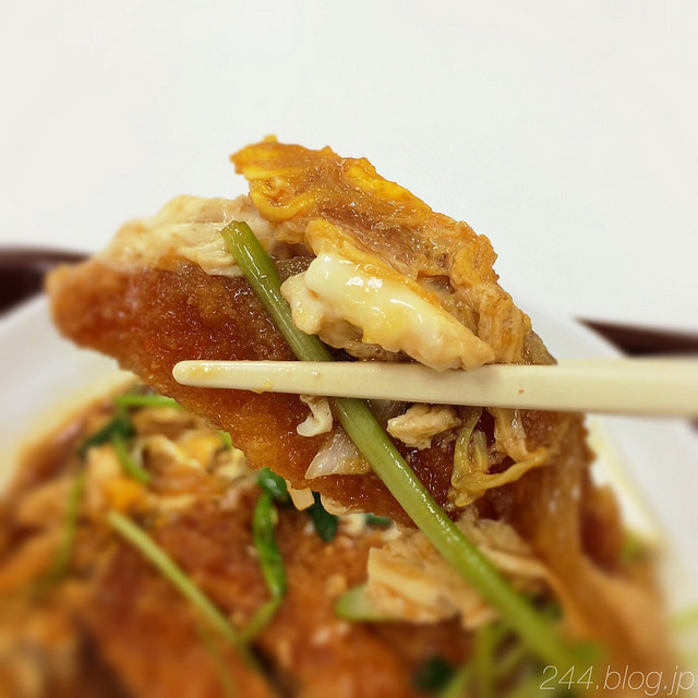 foxyaracely:  nishishixxx:  (10/6 社食 カツとじ定食 : No Drink, No Lifeから)