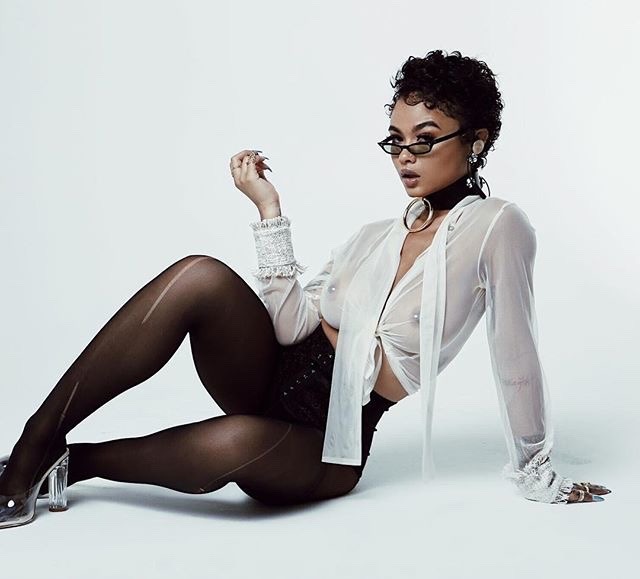 beautyxcharms:  NO LOVE ALLOWED👅