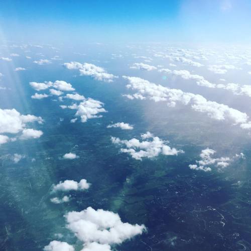 Lines of clouds on the way to LA #photooftheday#instalove#airplane#aerial#sky#skyscape#instalike#ins