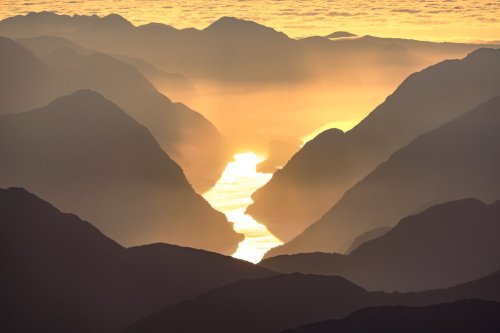 j-k-i-ng:“Waves of mountains, in a sea of stone.” by | William PatinoFiordland, New Zealand