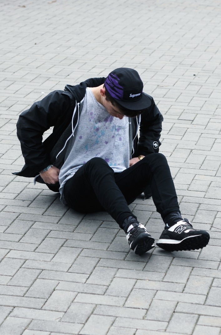 d-estroyers:  dividedlights:  xx  urban fashion, guys, skate 