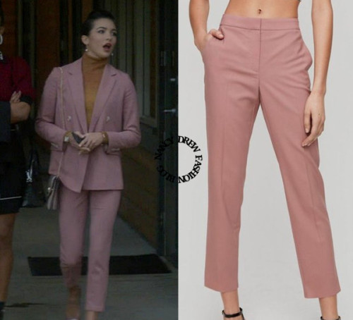 Who: Maddison Jaizani as Bess MarvinWhat: Babaton at Aritzia Gabe Pant - Sold OutWhere: 1x12 “The La