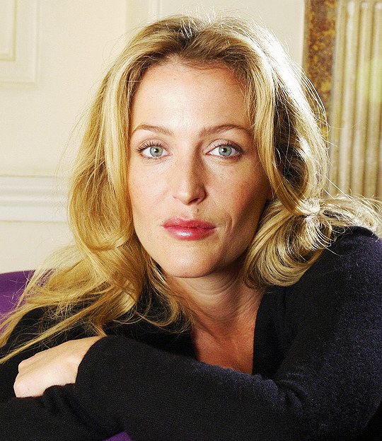 qilliananderson:  Gillian Anderson 2005.