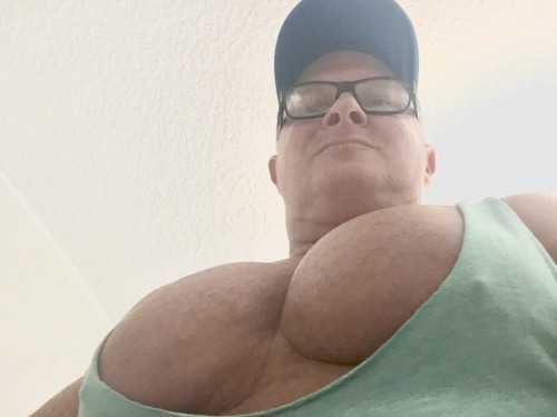 motorboatpecs: