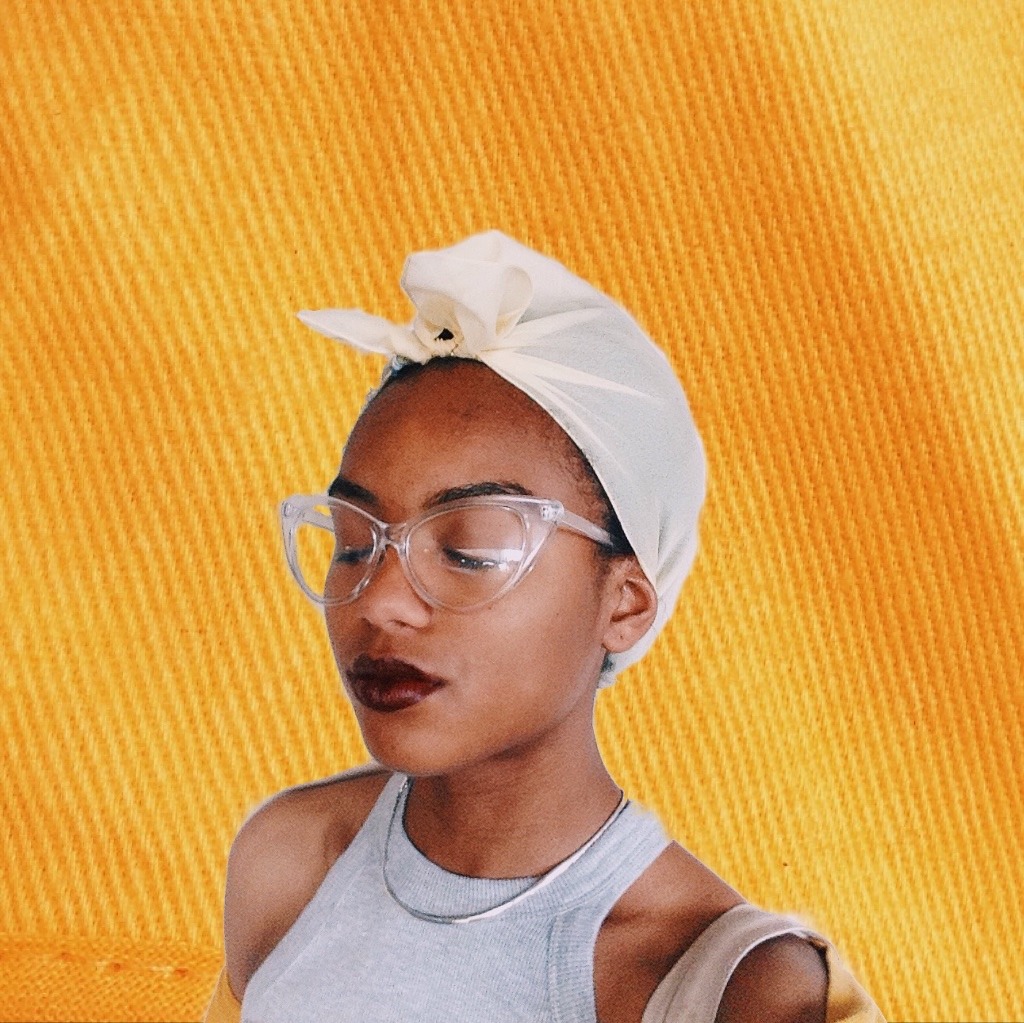 sensitiveblackperson:   BANANA 