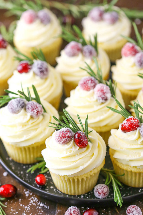 sweetoothgirl:  SPARKLING CRANBERRY WHITE CHOCOLATE CUPCAKES