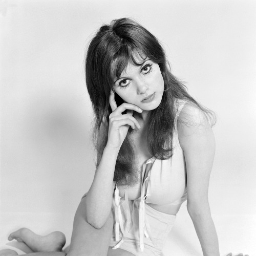 Madeline Smith, 1971.
