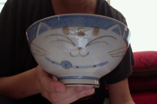 republicannibal:  piertotum-locomottor:  cuteleesi:  kingbard:  cuteleesi:  kingbard:  water-music:   Enjoying some dark chocolate almond milk in my favorite cup before work  it’s the cutest cup :3  i see your cat cup and raise you a cat bowl    Your