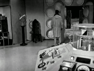 stephadoo:One Era Meme → Five SettingsThe TARDIS Interior