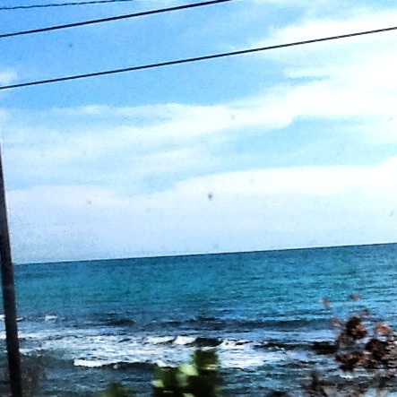 aura-iq-soldier:  Naci en la latitud perfecta Donde el sol calienta y la lluvia te refresca… PUERTO RICO!!