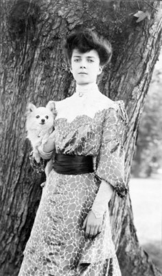 Mothgirlwings:  Alice Roosevelt With Her Dog Leo - 1902  She Smoked Cigarettes In