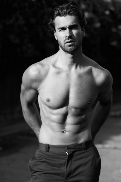 adonizm.com