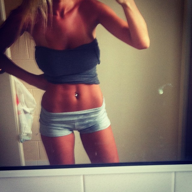 amateur-implant-pics:  renee gangell  thebimboblogring:  ♥U Kn0w U Want it ♥Surgically