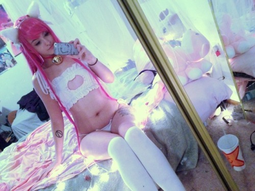 harajukukitten: If anyone wants kitty lewds, (set of 10) for 20$ (limited time offer) just message m