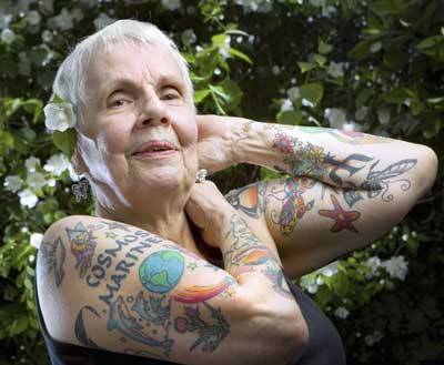 jennaavh:  maybe-i-love-you-too-much:  sordilezas: “What about when you get old?”Tattooed Seniors answer the question.   Omg I love these people ♥  Seriously we are all gonna look so cool when we are older. Bring it on.