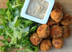 veganismislove:  Sweet Potato Falafels with