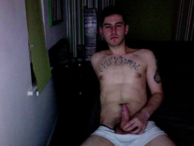 jessicasmen:  Jamie, 21, from East London