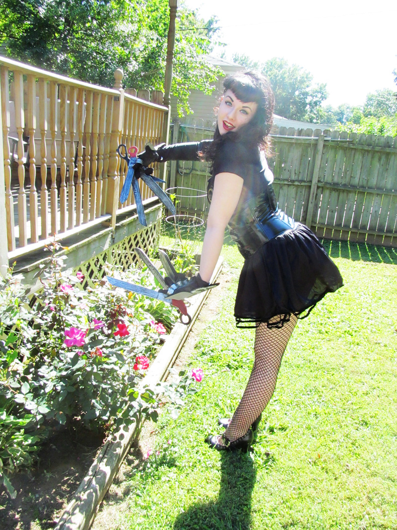 the-sarcastic-sunshine:  Pin up Edward Scissorhands 