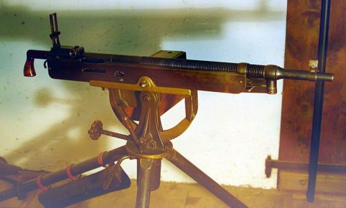 enrique262:The unusual M1895 Colt–Browning “potato digger”, an air-cooled, belt-fed, gas-operated ma