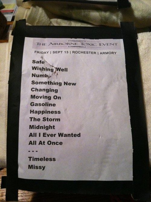 setlist from another amazing TATE show complete with bootprint