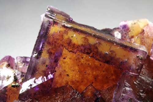 Fluorite with phantoms, Chalcopyrite inclusions and Calcite -  Minerva No. 1 Mine, Cave-in-Rock