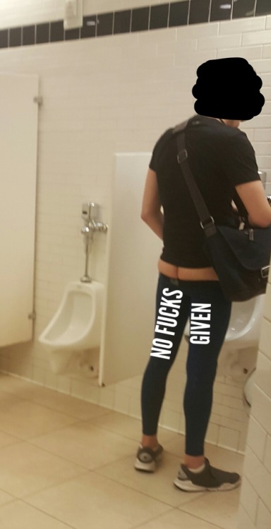 nyc-bulgemaster: This very young dude is hot as fuck and he doesn’t give a fuck when it comes to sho