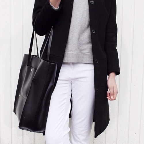 blancno-ir: fashion // modern // black &amp; white