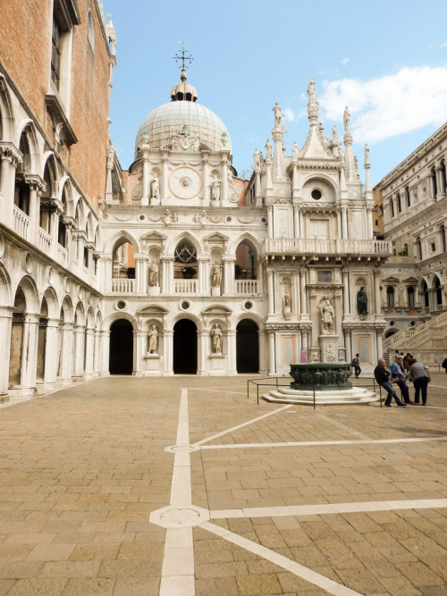 daughterofchaos: Doge’s Palace by madrigar on Flickr