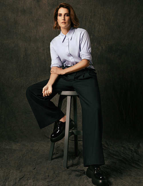 whatelsecanwedonow:COBIE SMULDERSL'Officiel Fashion Book AU | October 2021: Mike Ruiz