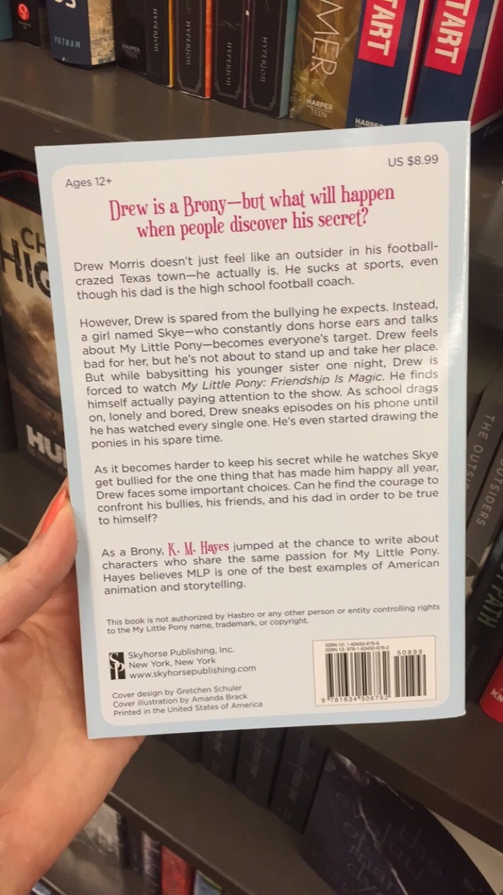 thatdeafblackguy:  juwlie:  I had an experience at books a million today  This is
