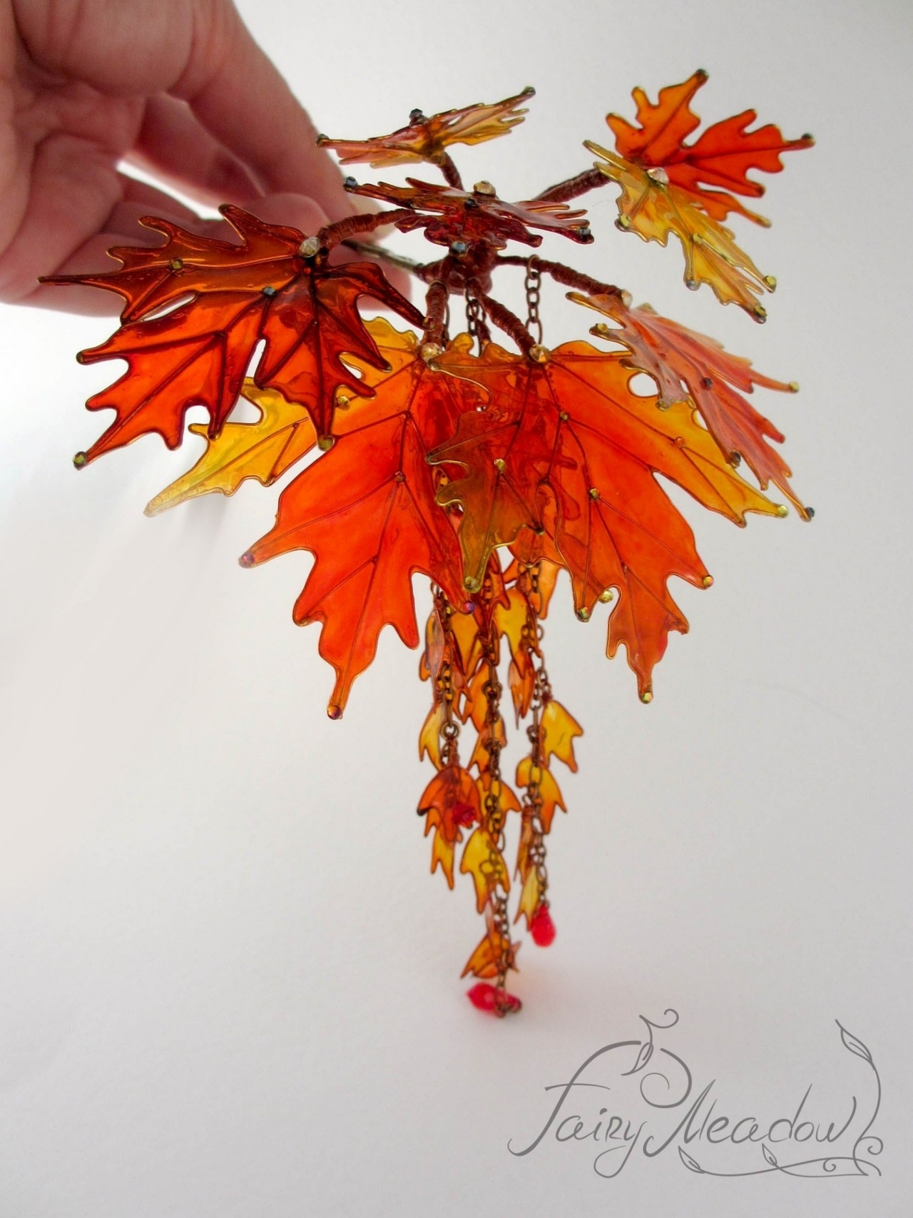 anthropologyarda: sosuperawesome:  Resin Leaf Hair Pins Fairy Meadow Flowers on Etsy