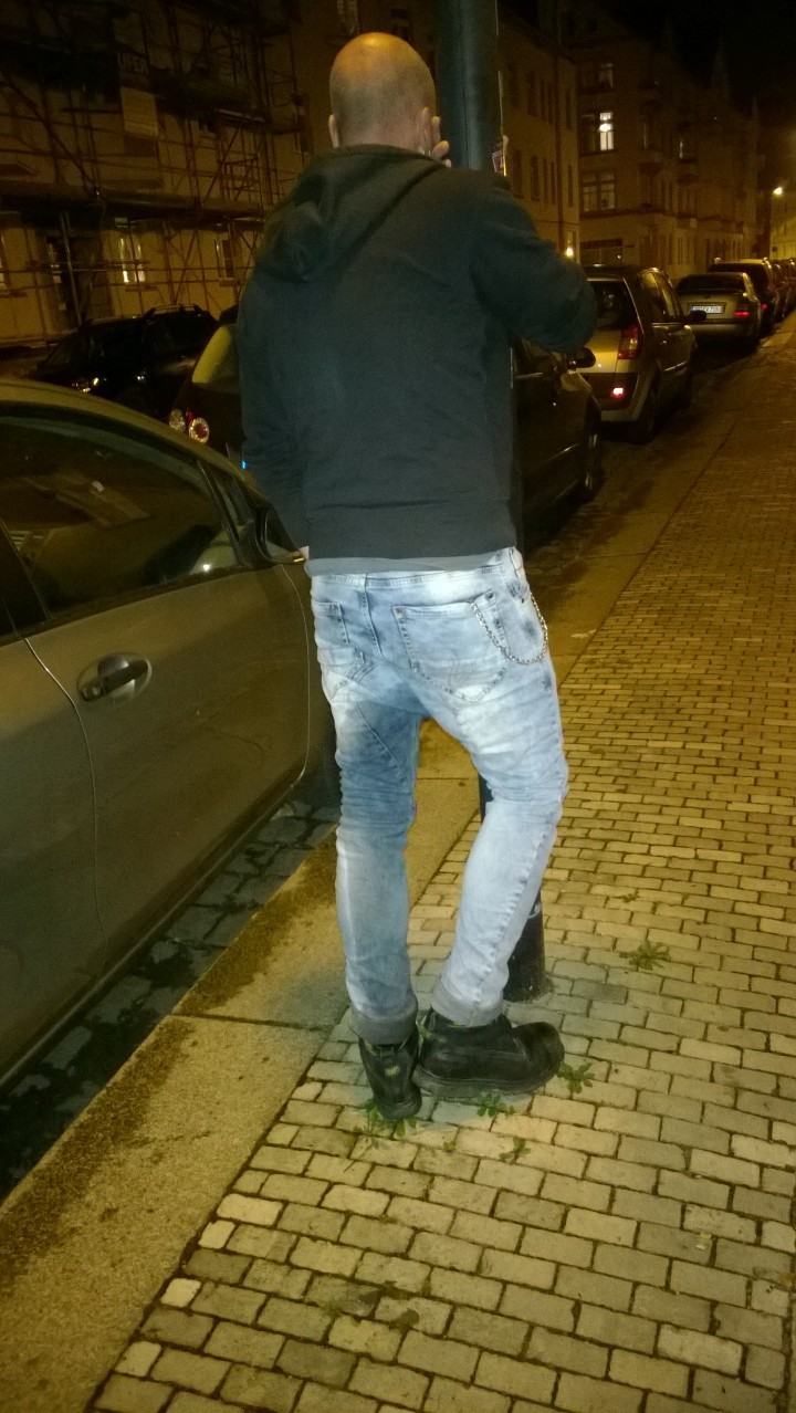 pissjean:  wetcgn: Outside  Very hot. I want to be with you for holding together