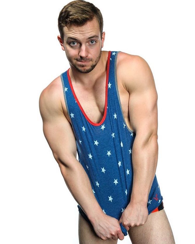 growlandpounce:  Seasonally appropriate. God Save America from herself. #fourthofjuly