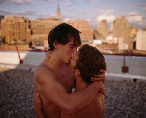 gayingtheworld:  GAYING THE WORLD <3