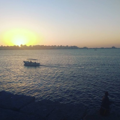 وكلما سألت وكلاء السفر عن ميناء قلبك ينظرون إلى باستغراب.  (at Alexandria, Egypt)
https://www.instagram.com/p/Bp0ae7UHzRF/?utm_source=ig_tumblr_share&igshid=vtg7mzp49vhk 