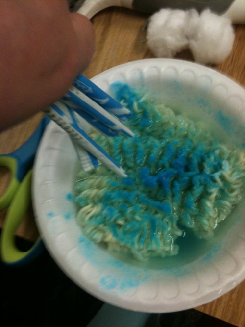 narcimallows:i made ramen noodles using blue pixie stix instead of the included flavor packet and le